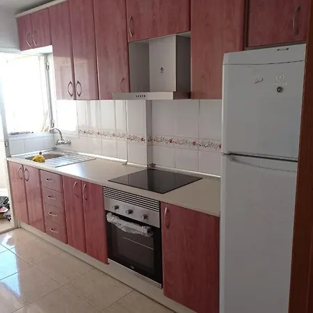 Apartamento Piso En 148 M2 Con Ascensor ,4 Hab *