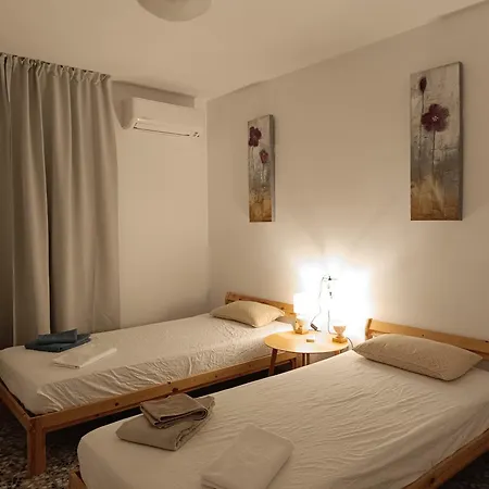 Apartamento Piso En 148 M2 Con Ascensor ,4 Hab